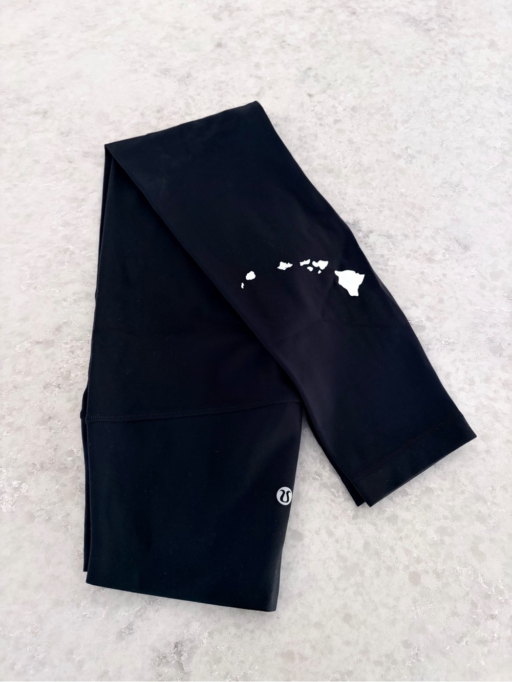 Lululemon Hawaiian Island Leggings - Black / Size 6 Rare